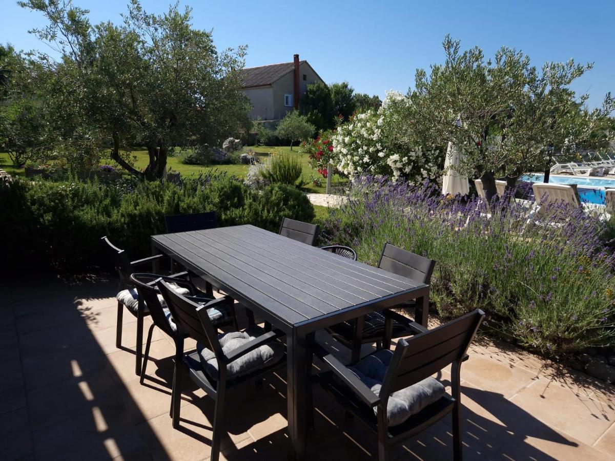 Our Nest Accommodation Privlaka  Esterno foto