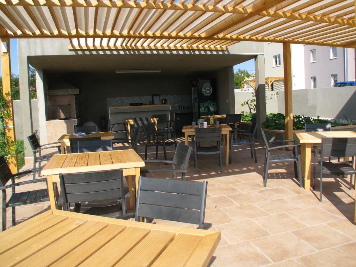 Our Nest Accommodation Privlaka  Esterno foto