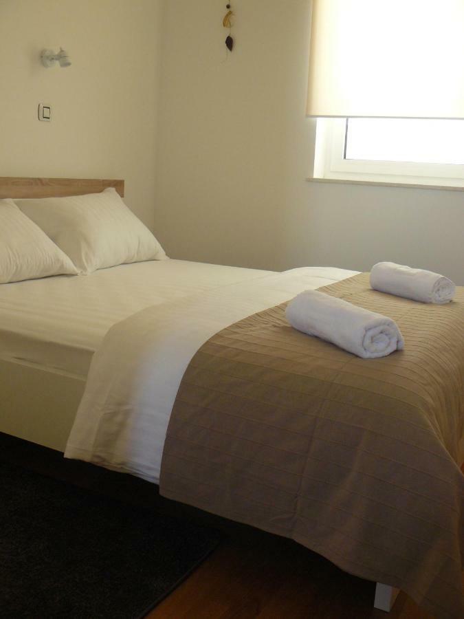 Our Nest Accommodation Privlaka  Esterno foto